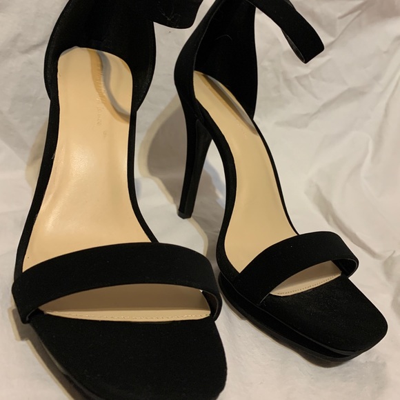 Brand New heels With Tags! WILD DIVA - Picture 7 of 7